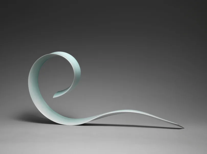 Fall Wind Satoshi Kino (b. 1987) Saitama Prefecture, 2018 Porcelain with pale blue glaze, length 82 cm Image courtesy of the Ise Collection