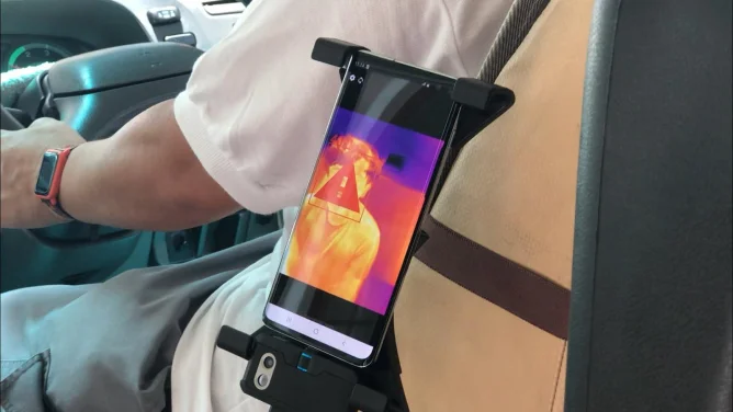 From technology to daily life: HKU Engineering develops handy thermography fever detection system for public transportations