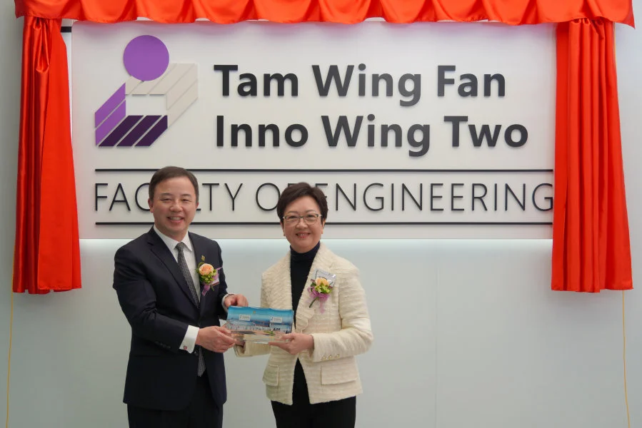 President and Vice-Chancellor Professor Xiang Zhang presented souvenir to Mrs May Tam  