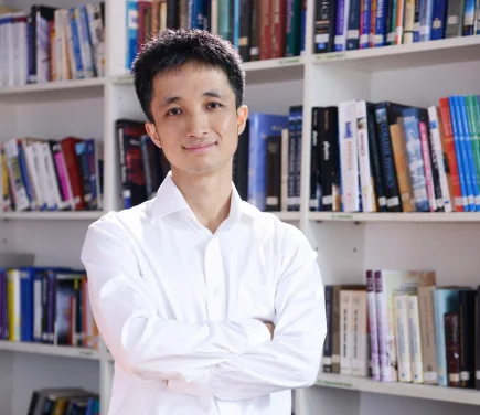 HKU Physicist Professor Wang YAO awarded 
Tencent’s New Cornerstone Investigator Program 2023