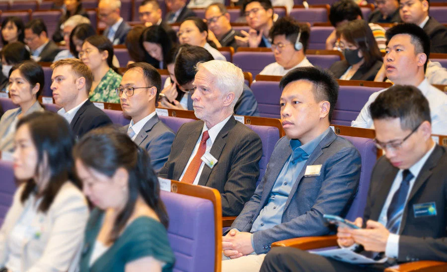The Inaugural ESG Forum gathers esteemed scholars, policymakers, business leaders, NGOs, start-ups and the wider community to discuss the best practice and solutions to ESG challenges.  