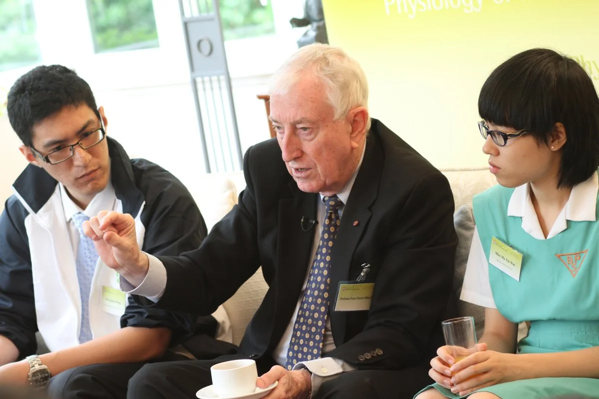 Lunch with a Laureate Professor Peter Charles Doherty joined students from secondary schools and HKU in a lunchtime dialogue