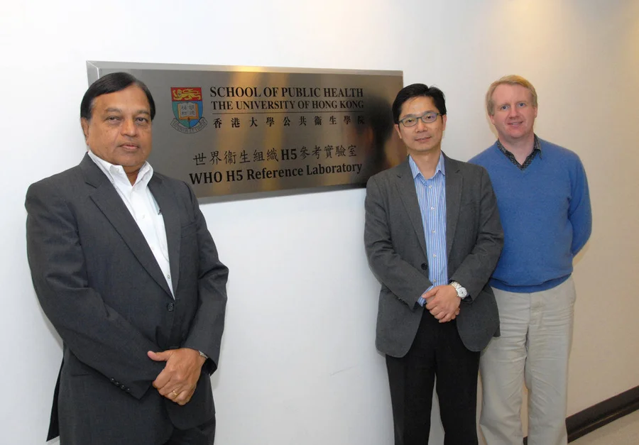 Key researchers of the research, (from left) Professor Malik Peiris, Tam Wah-Ching Professor in Medical Science, Chair Professor of Virology and Director of School of Public Health, Dr Leo Poon, Associate Professor of School of Public Health, and Professor Benjamin Cowling, Professor of School of Public Health, Li Ka Shing Faculty of Medicine, HKU.