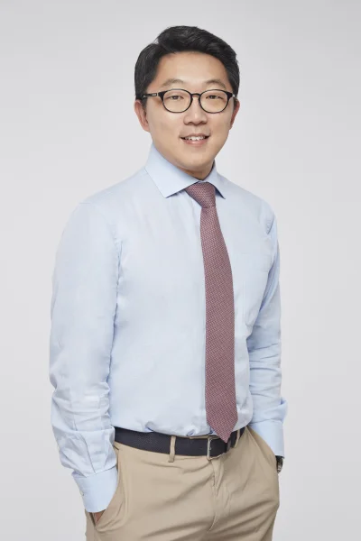 Mr. David S. Lee, Principle Lecturer of HKU Business School