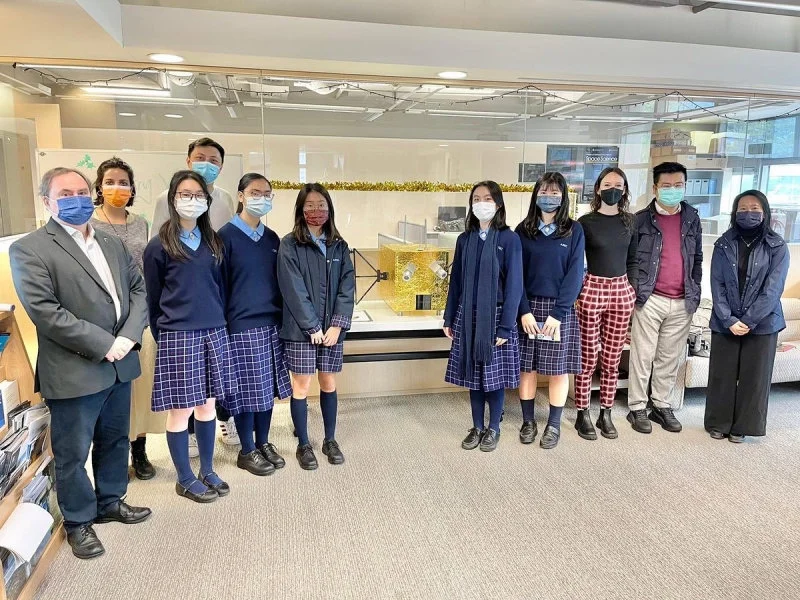 Professor Quentin Parker, Director of the HKU Laboratory for Space Research and the Business and STEM Mentors offer professional guidance to the St. Stephen's Girls' College team on their project “spASH