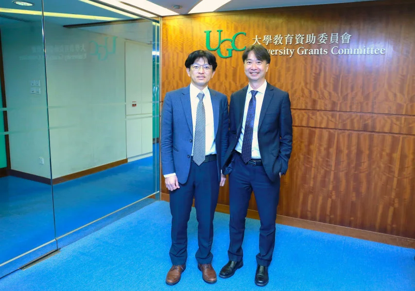 Professor Lain-Jong Li (left), Project Coordinator of 