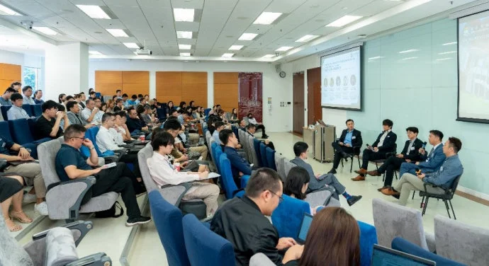 HKU hosts the second HKU Industry Forum 
on New Energy & New Materials