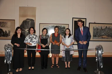 Traditional Guohua to Contemporary Expression
Tradition to Contemporary: Ink Painting and Artistic Development in 20th-century China