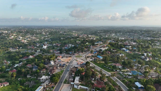 HKU scholars and international research team unveil underlying rules of evolutionary urban systems in Africa
