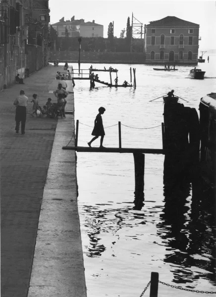 Fondamenta Nuove Willy Ronis Venice, Italy, 1959 Willy Ronis, Ministère de la Culture / Médiathèque de l’architecture et du patrimoine / Dist RMN-GP ©Donation Willy Ronis