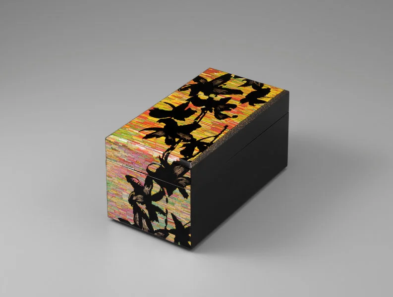 Summer Solstice Shimpei Matsuzaki (b. 1981) Tokyo, 2017 Lacquer and mother-of-pearl, 9.5 x 18 x 9.5 cm Image courtesy of the Ise Collection