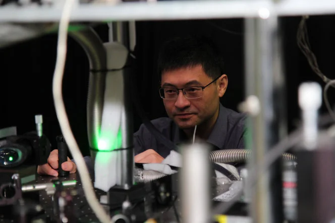 HKU physicist Professor Cui Xiaodong receives Croucher Senior Research Fellowship award