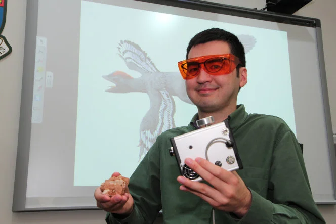 Major breakthrough in knowledge of dinosaur appearance
HKU palaeontologist reconstructs feathered dinosaurs in the flesh with new technology