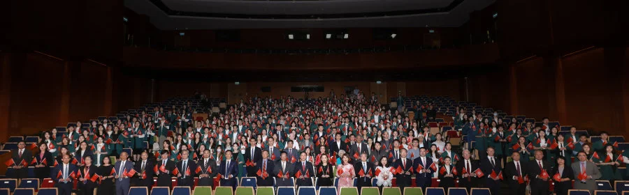 HKU Holds National Day Flag-Raising Ceremony to celebrate the 75th Anniversary of the founding of the People's Republic of China