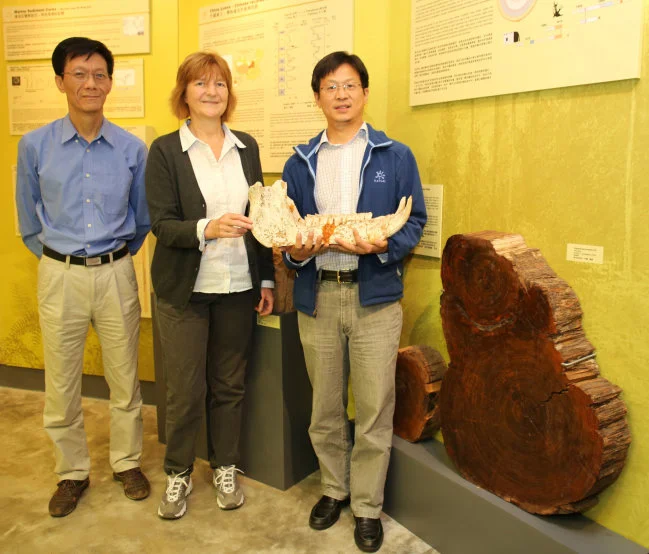 An HKU exhibition to launch on Earth Day to showcase the last 65 million years of Climate Change unfolding lessons for forseeing our future