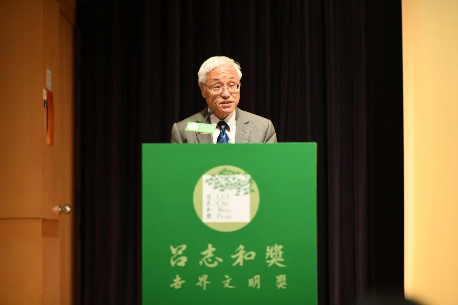 Professor Paul Tam, Provost and Deputy Vice-Chancellor, HKU, gives his welcoming address at the lecture.