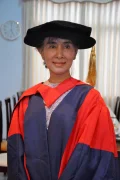 HKU delegation presents Honorary Degree and two honorary posts to
Daw Aung San Suu Kyi in Burma