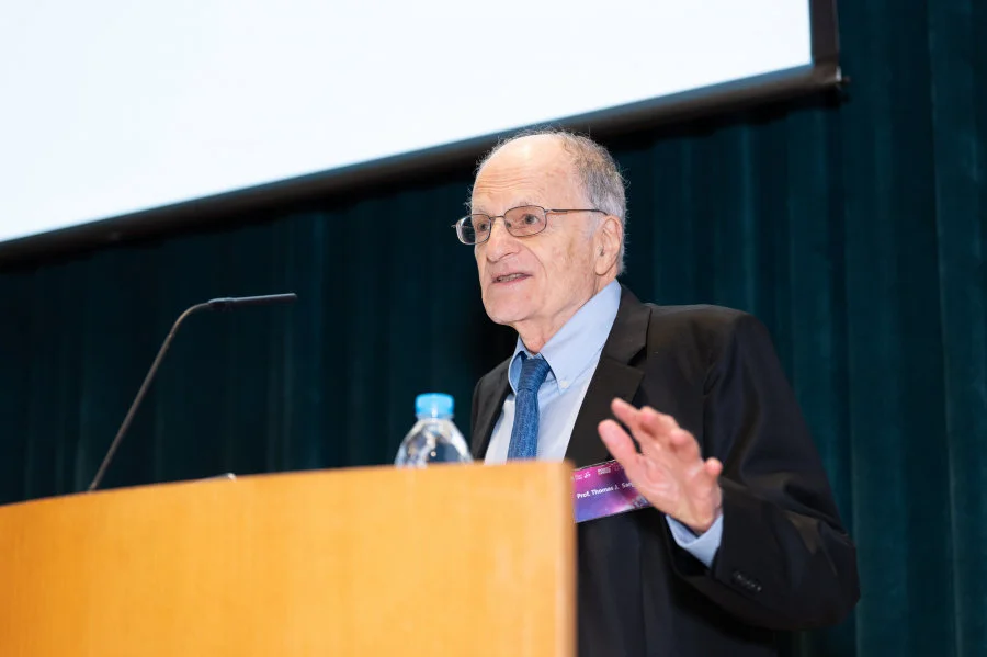 Professor Thomas J. Sargent,Nobel Laureate in Economic Sciences, gave a public lecture at The University of Hong Kong on AI and Economics.