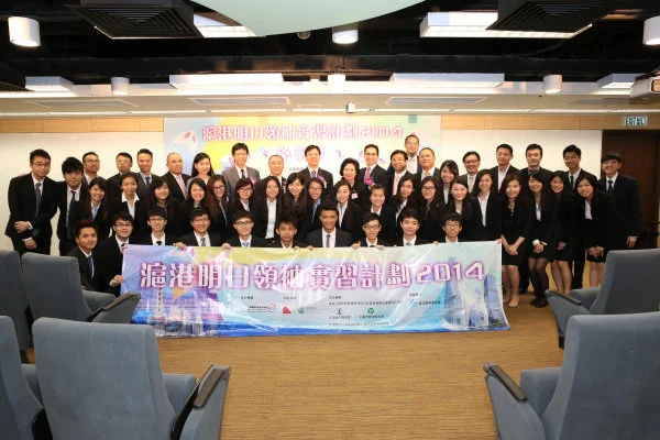 Thirty-five HKU students join 
“Hong Kong - Shanghai Future Leaders Internship Program 2014”