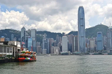 Study shows that sea level could rise more than 1m by 2100 
if emission targets are not met