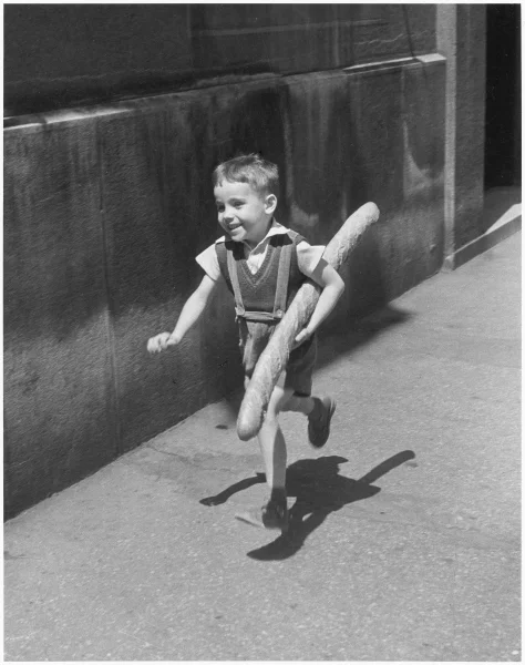 Little Parisian Willy Ronis 1952 Willy Ronis, Ministère de la Culture / Médiathèque de l’architecture et du patrimoine / Dist RMN-GP ©Donation Willy Ronis