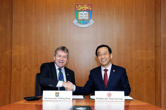 HKU and Shanghai Jiao Tong University form strategic partnership 
to bring new medicine to the public