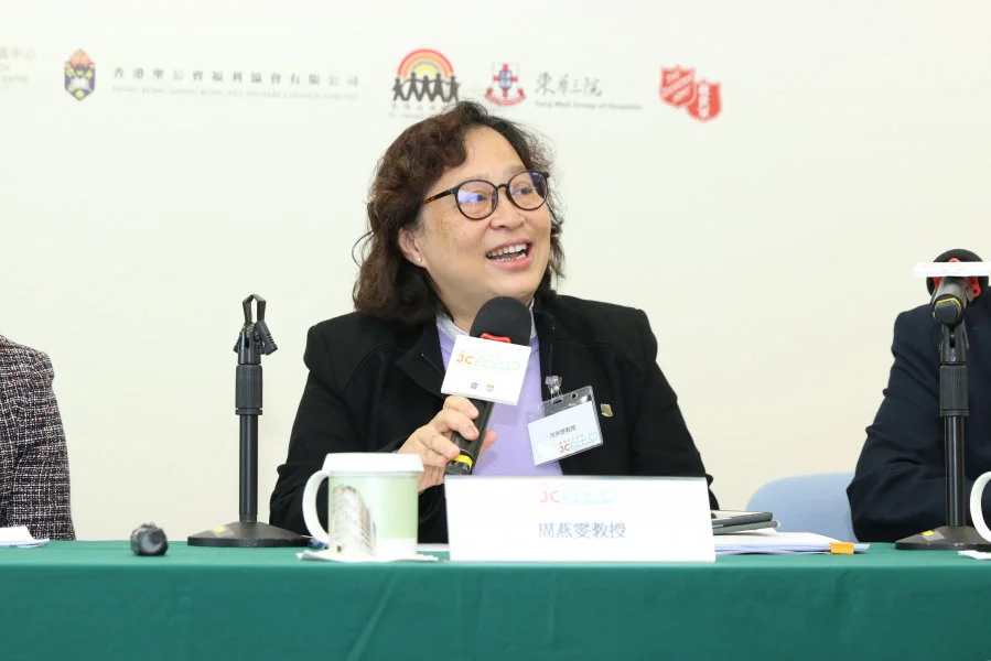 Professor Amy Chow, Head, Department of Social Work and Social Administration, Faculty of Social Sciences, HKU & Project Director, JCECC presenting the Public Survey on End-of-Life Care in Hong Kong 2023.