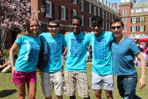 Five Faculty of Business and Economics students going to
Yale for an exclusive one-year study program