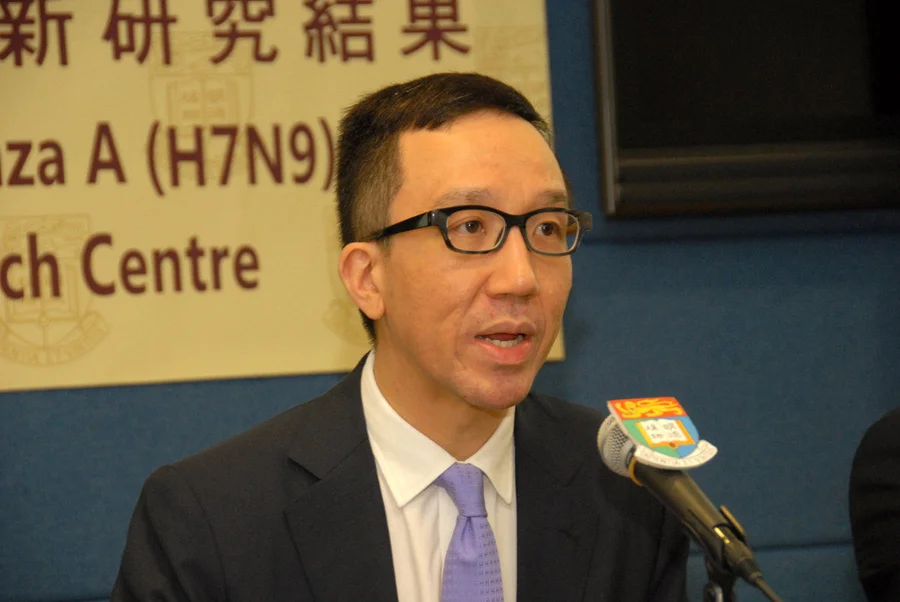 Professor Gabriel M Leung, Director of Public Health Research Centre and Professor and Head of Department of Community Medicine, HKU Li Ka Shing Faculty of Medicine says that the seasonal pattern of H5N1 suggests H7N9 might reappear in the autumn.  He reminds the community that it is an opportunity to prepare definitive public health measures.