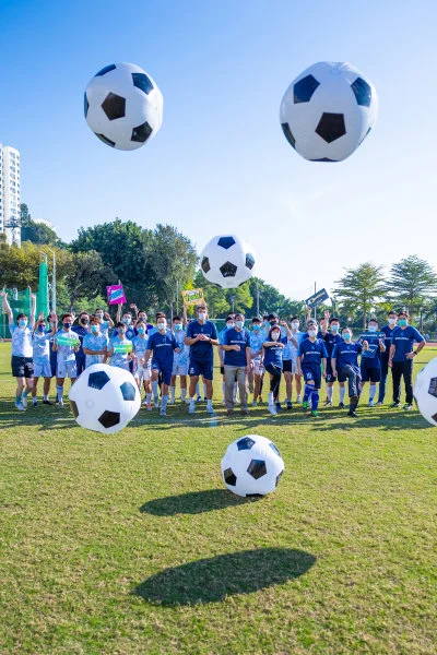 Officiating guests kick the footballs to mark the “Kick-Off” of the year-long celebrations of 40th Anniversary of the Faculty of Dentistry, HKU  