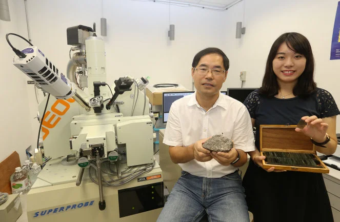 HKU Earth Sciences student research on metamorphic rock in North China published in leading academic journal