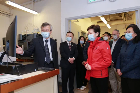 Chief Executive Mrs Carrie Lam visits sewage monitoring facilities at HKU Lab