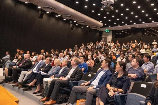 The Smith Around the World Lecture Series, presented by HKU Business School and University of Glasgow, concludes successfully today.