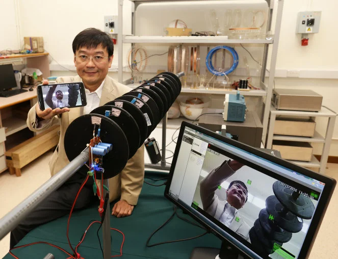 HKU Engineering Professor Ron Hui named a Fellow 
by the UK Royal Academy of Engineering